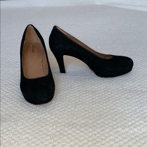Black suede heels